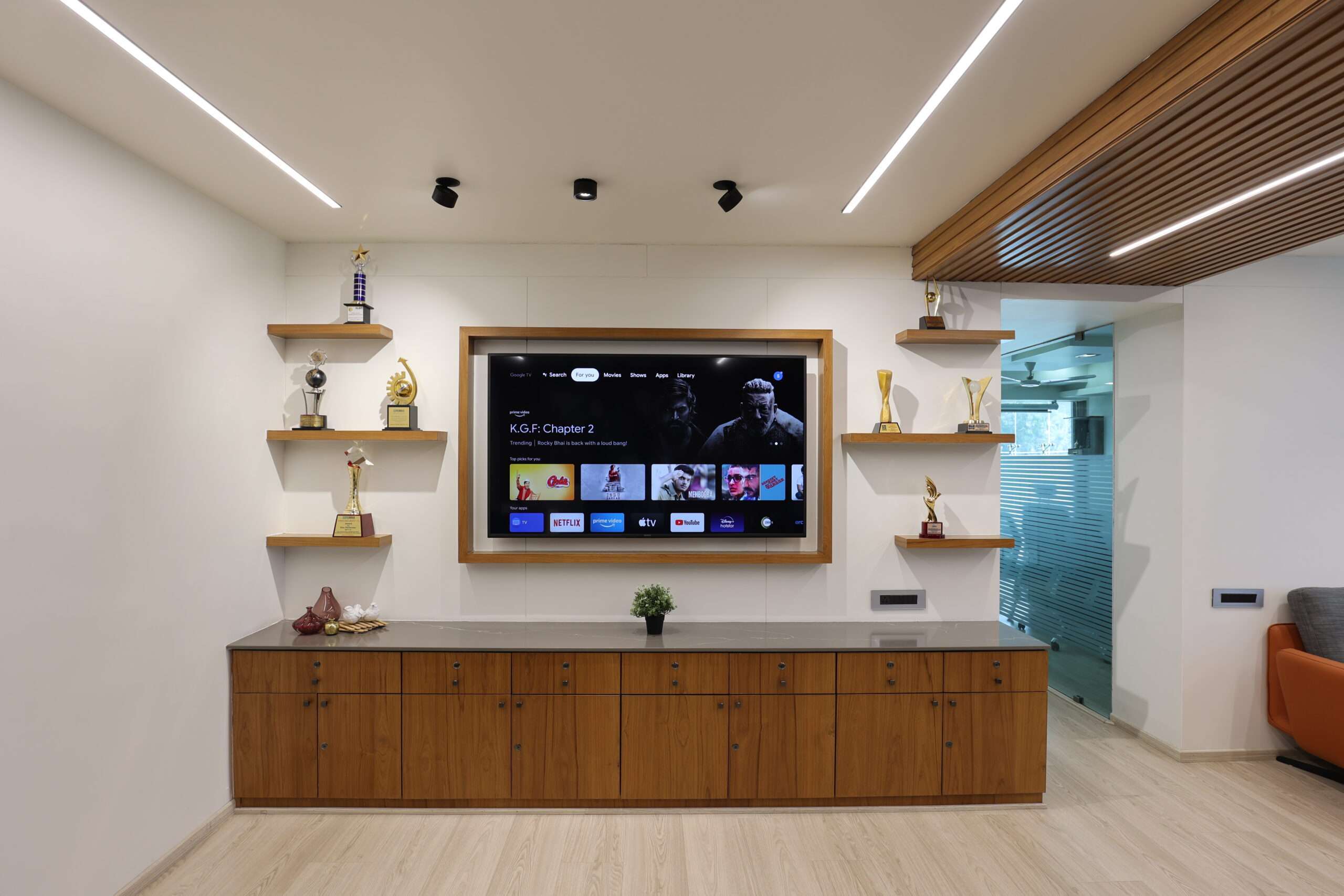 Wardrobe & Storage Design